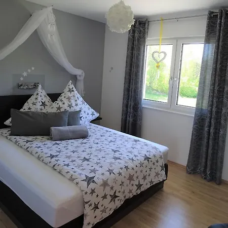 Diana Apartment *